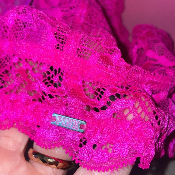 Victoria’s Secret “Date” Racerback Pushup Bra- 34A - Picture 4 of 4